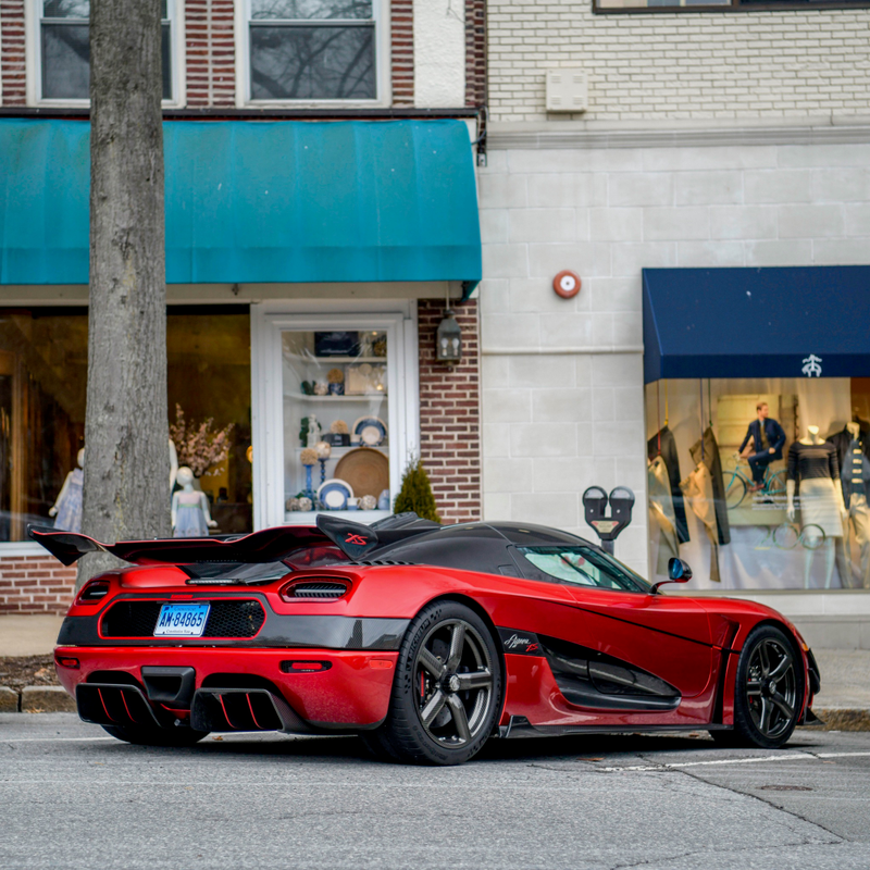 Illustration for article titled Colori di LaFerrari photodump